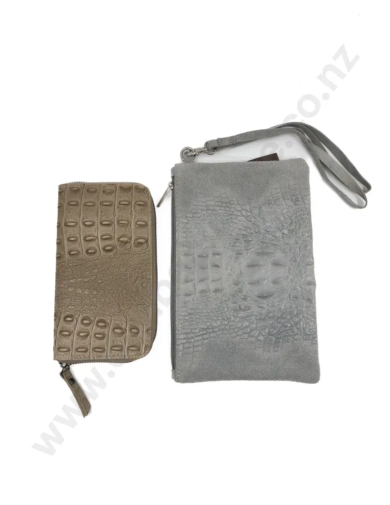 Made in Italy Taupe Leather Purse Image 1++