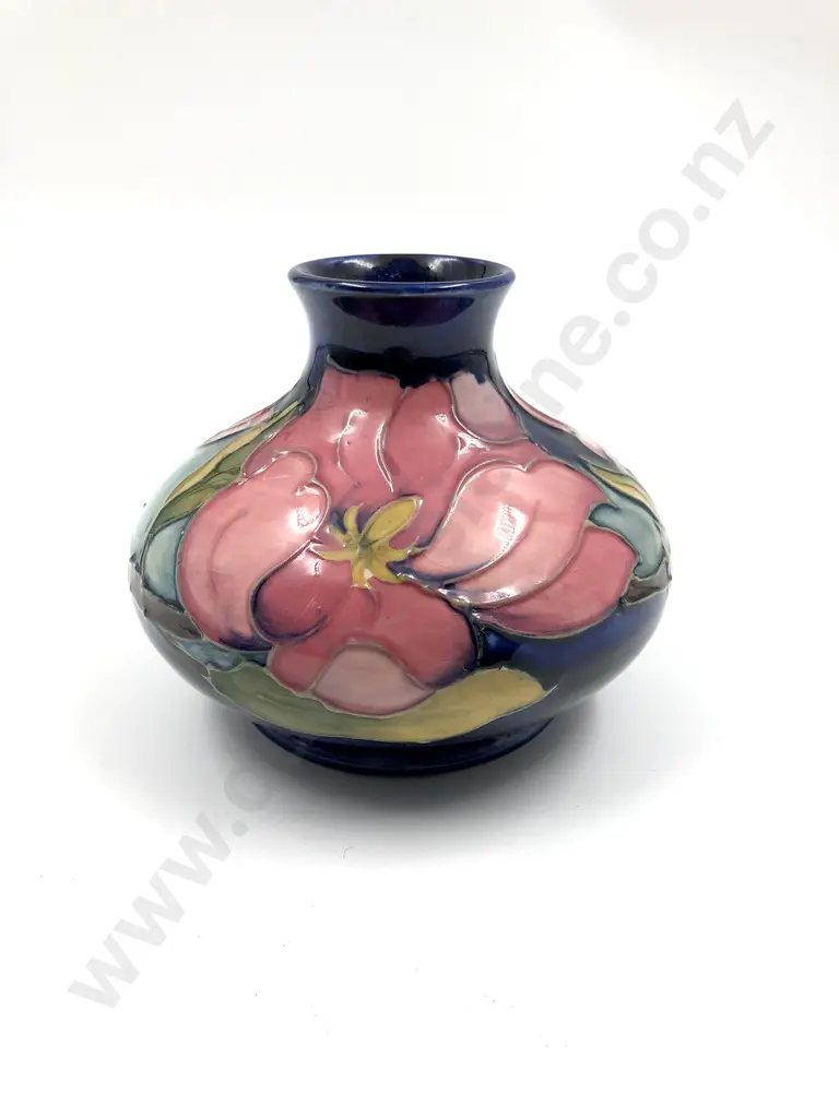 Moorcroft Vase Image 1++
