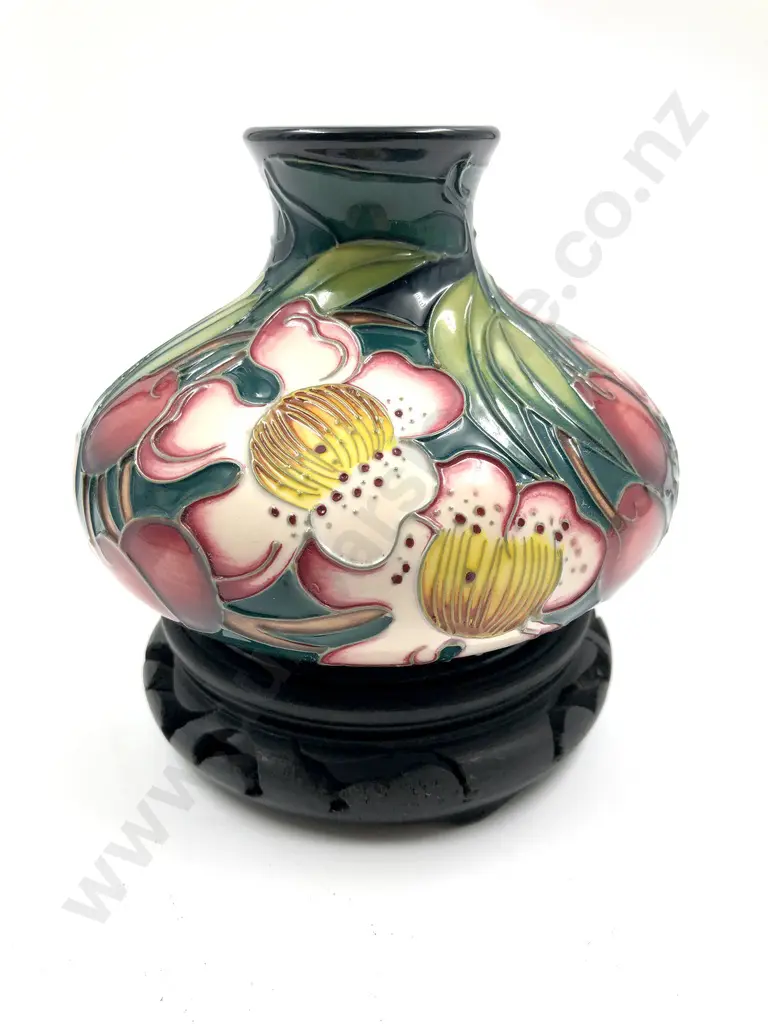 Moorcroft Vase Image 1++