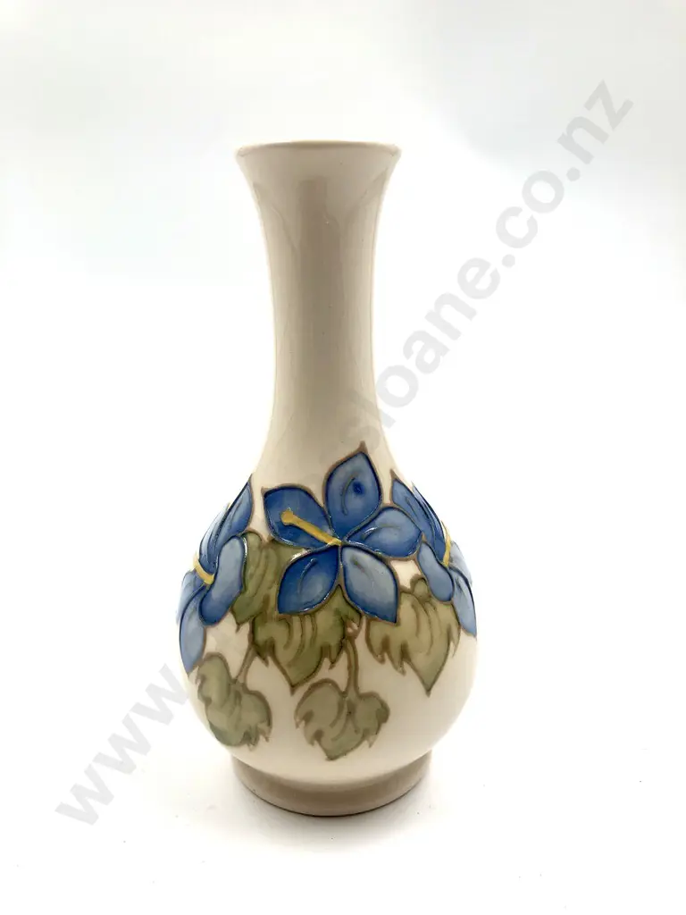 Moorcroft Vase Image 1++