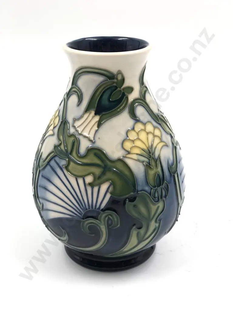 Moorcroft Vase Image 1++