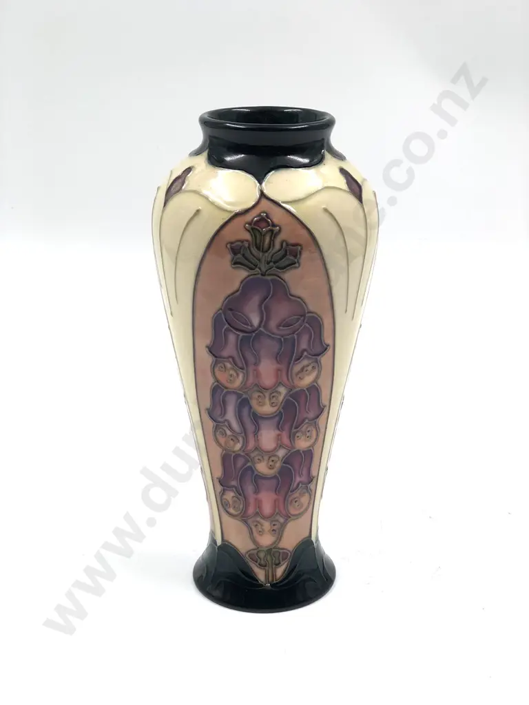 Moorcroft Vase Image 1++