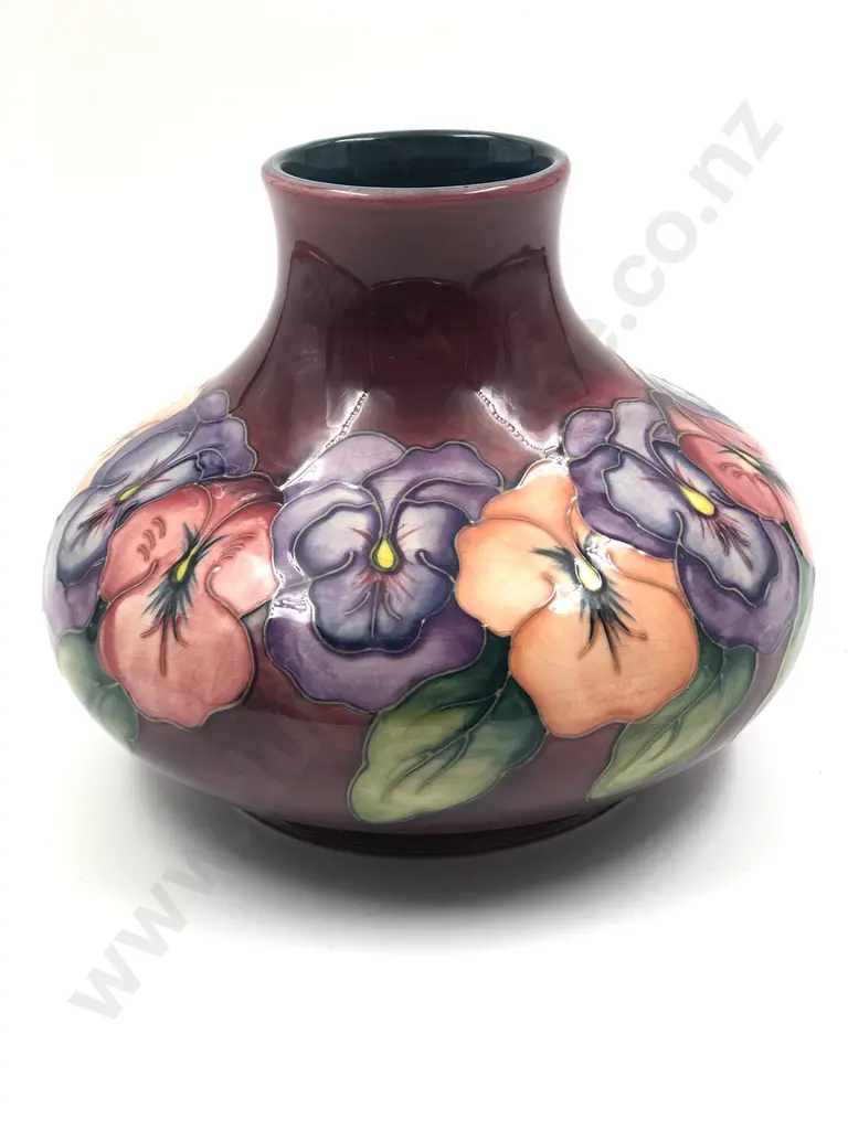 Moorcroft Vase Image 1++