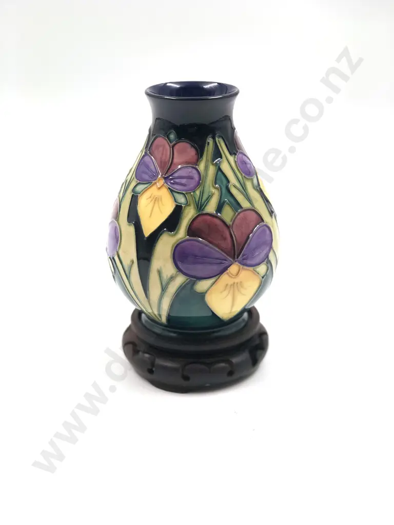 Moorcroft Vase Image 1++