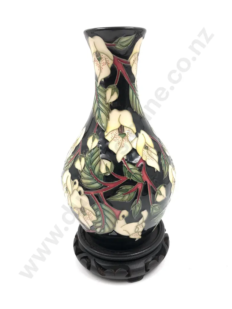 Moorcroft Vase Image 1++