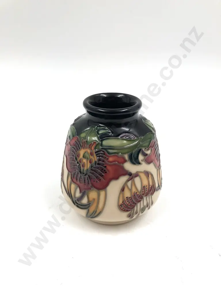Moorcroft Vase Image 1++