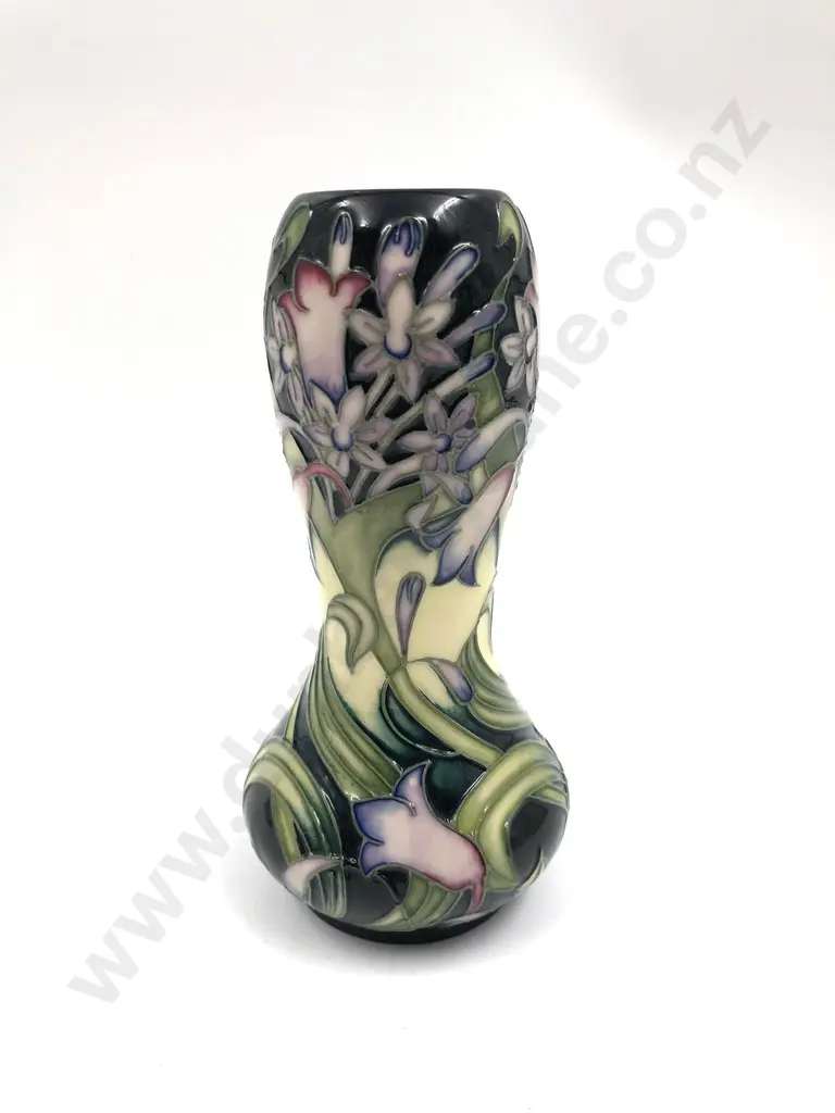 Moorcroft Vase Image 1++