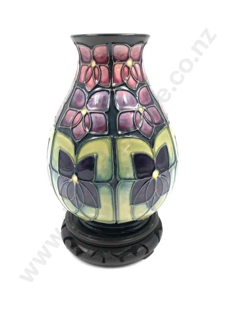 Moorcroft Vase Image 1++