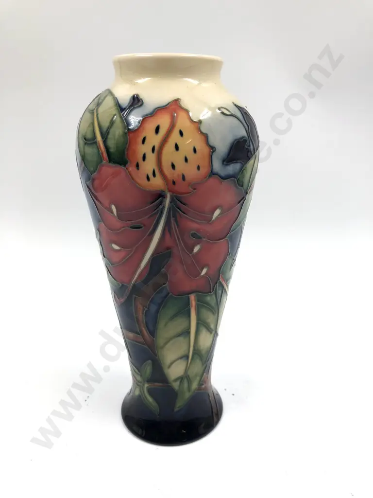 Moorcroft Vase Image 1++