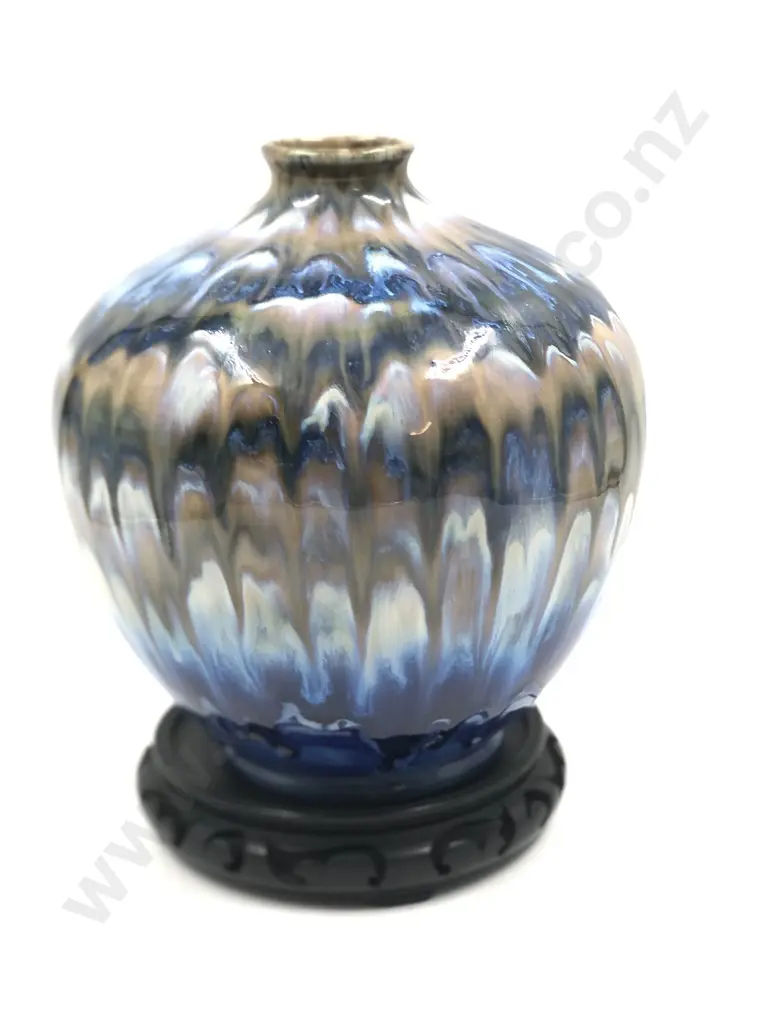 Cobridge Vase Image 1++