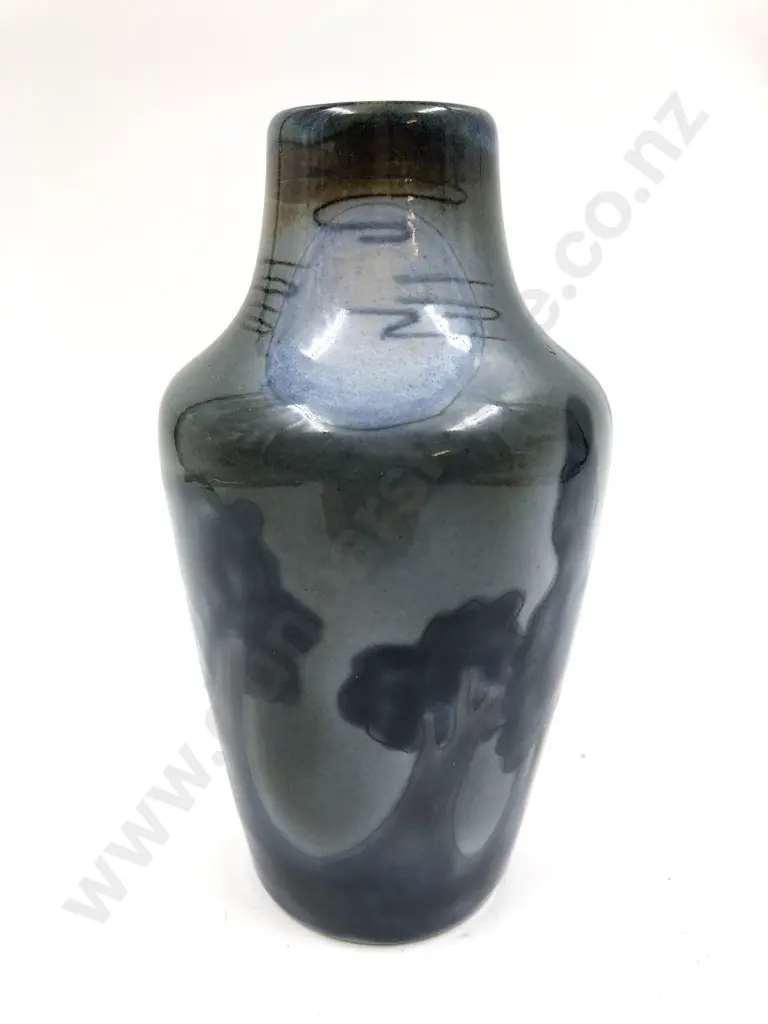 Cobridge Vase Image 1++