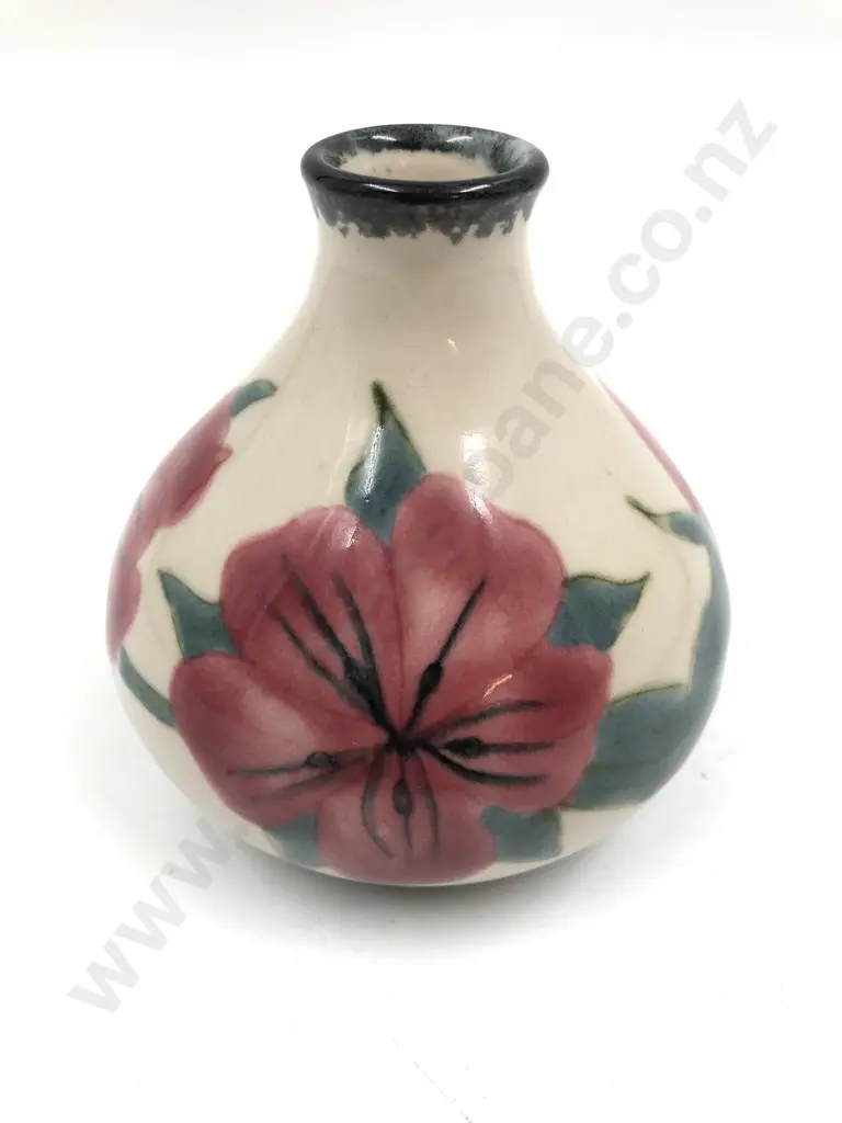 Cobridge Vase Image 1++