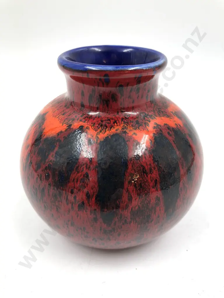Poole Vase Image 1++