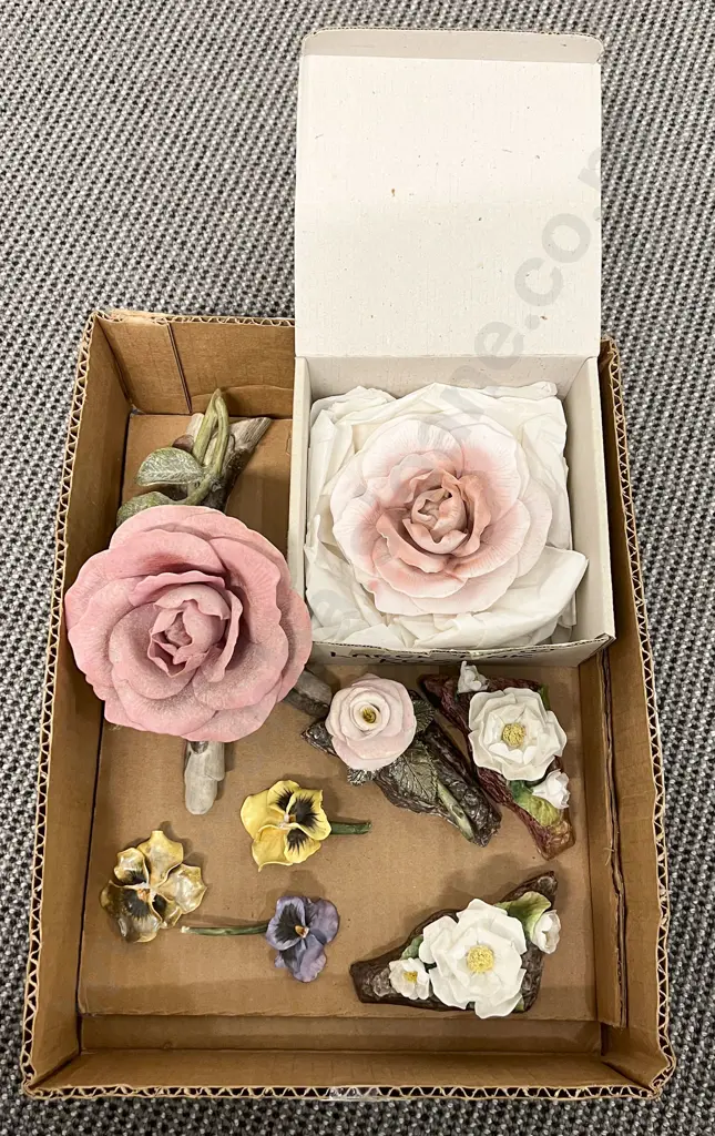 Selection of NZ Hereford & Capodimonte Rose Flower Ornaments Image 1++