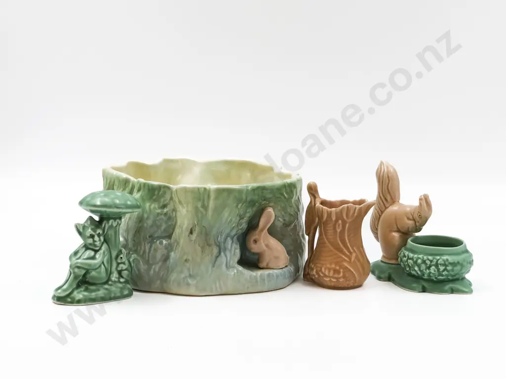 Four Pieces of Sylvac Including Decorative Bowl Image 1++
