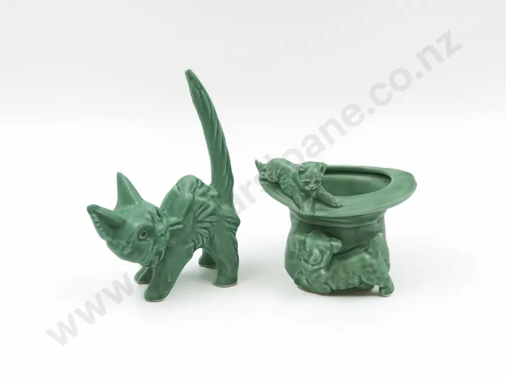Two Sylvac Ornaments Including Cat Image 1++