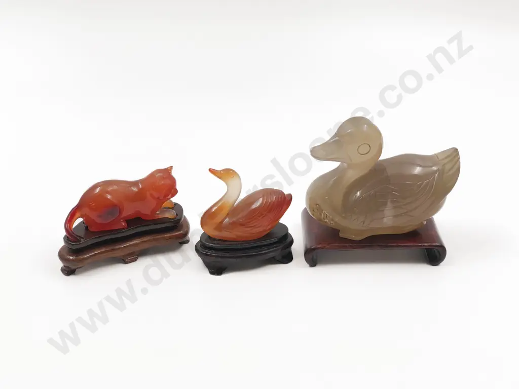 Three Carved Jade Animal Ornaments Image 1++