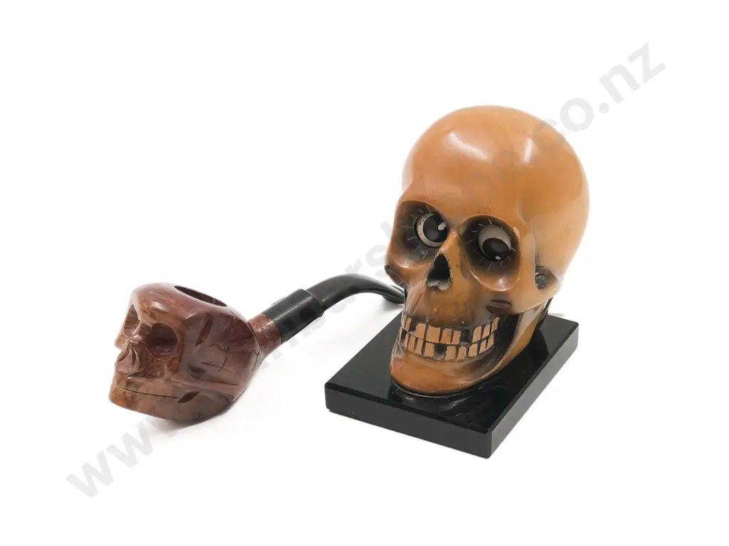 Skull Form Clock and Pipe (2) Image 1++