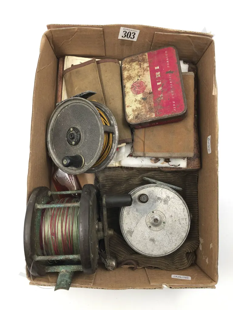 Three Vintage Fishing Reels and Collection Flies Image 1++