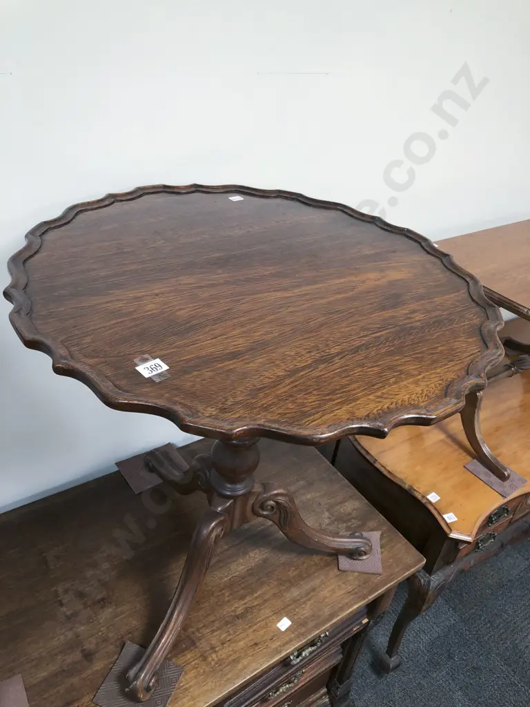 Tripod Base Snap Top Wine Table Image 1++