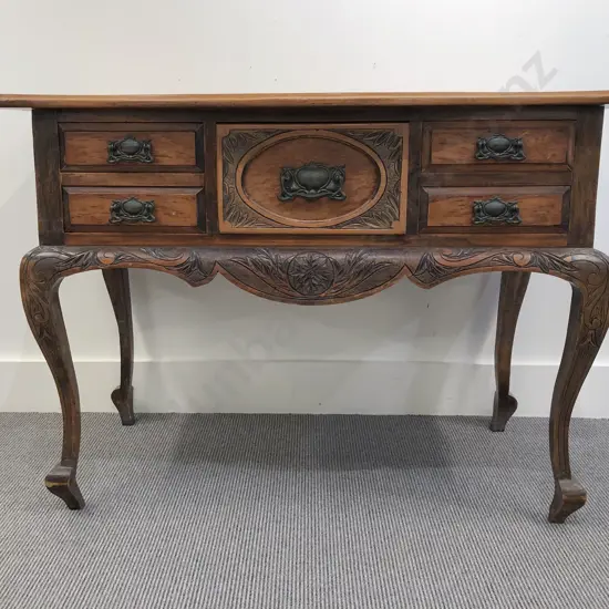 NZ Colonial Kauri Serpentine Front Dressing Table