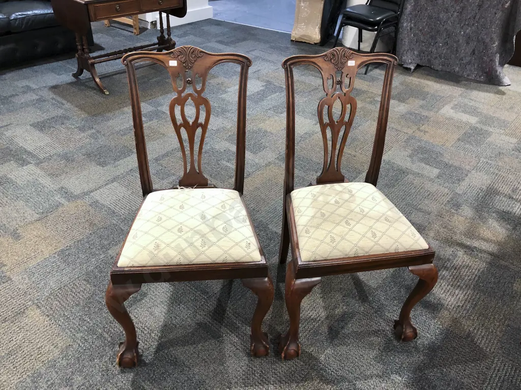 Chippendale Style Mahogany Extension Dining Table with Rope Twist Edge Together with Two Sets of Four Dining Chairs (8) Image 1++