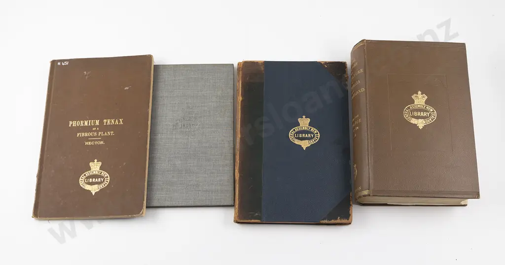 4 Natural History Volumes Image 1++