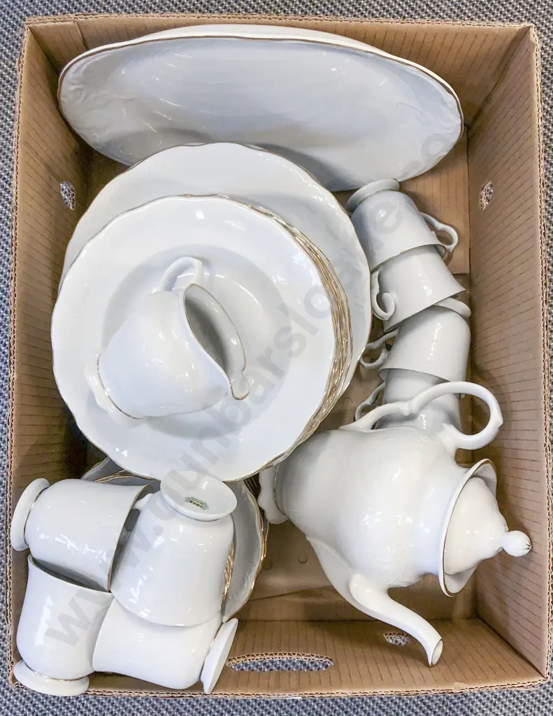 White Glazed Part Dinner Set in Box Image 1++