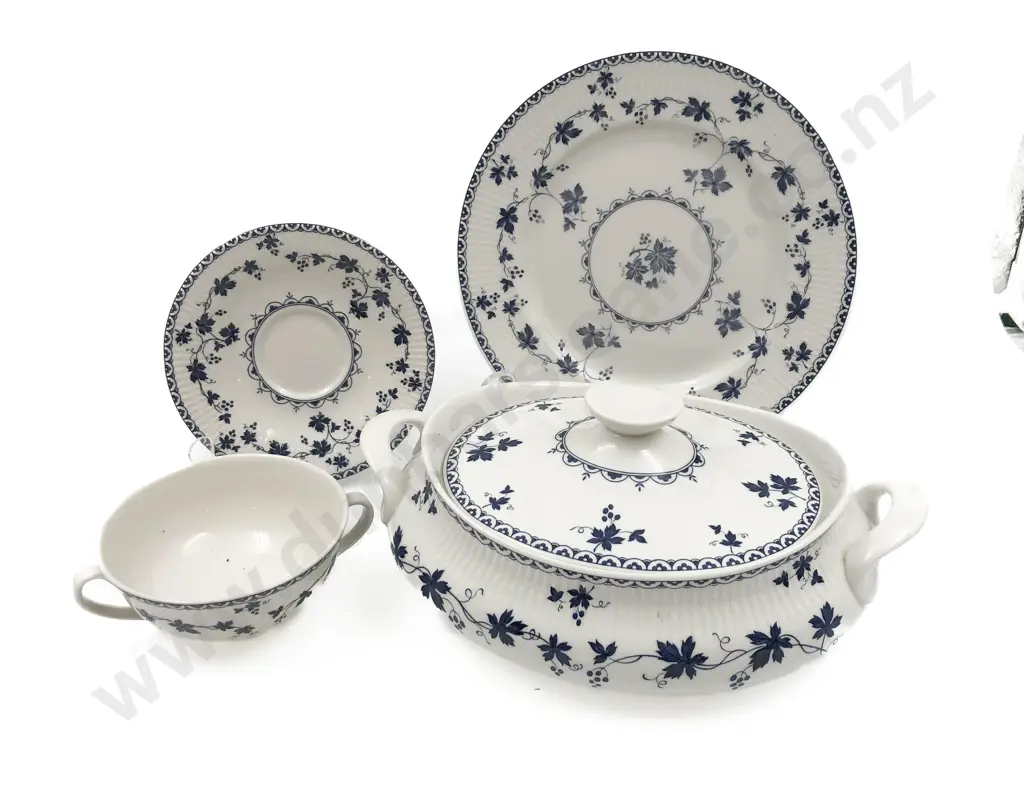 Quantity of RD "Yorktown" China Image 1++