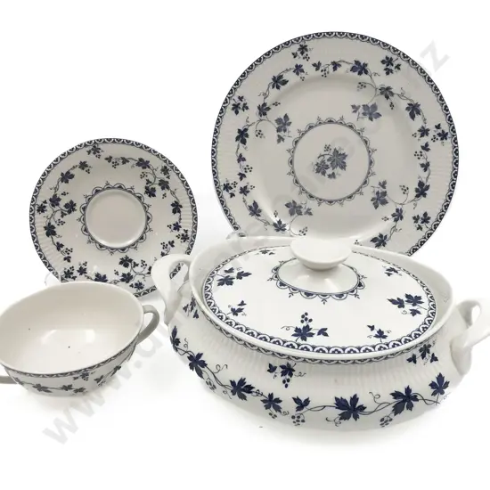 Quantity of RD "Yorktown" China