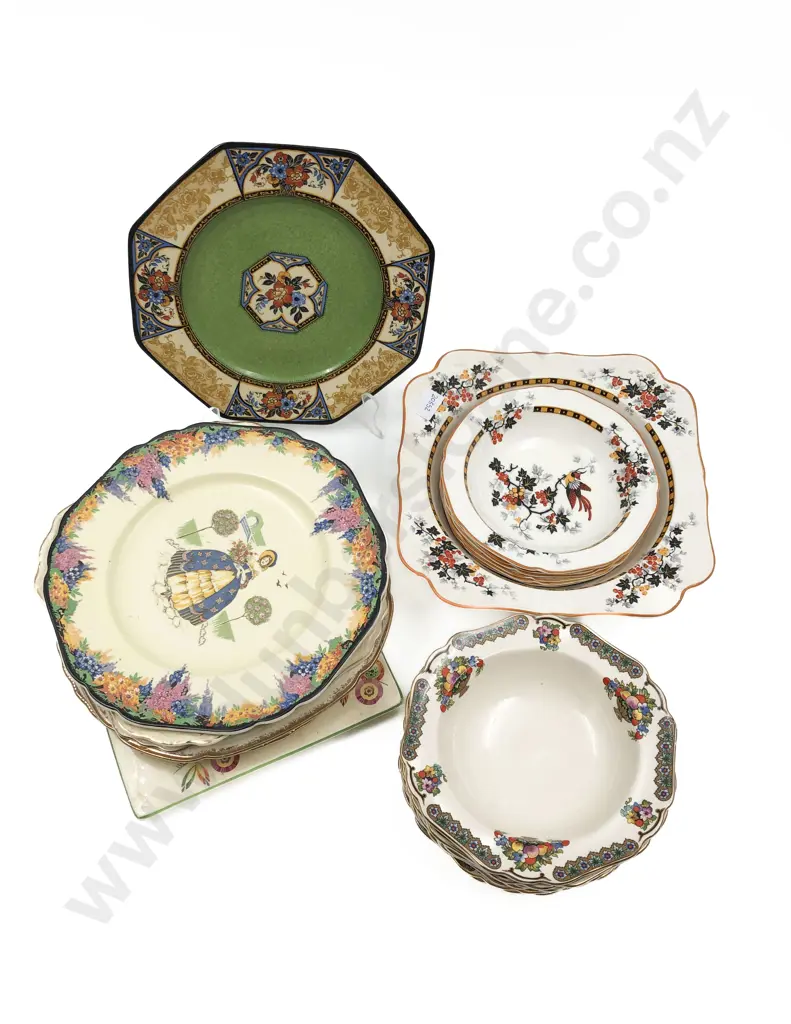 Small Quantity of Assorted China Image 1++