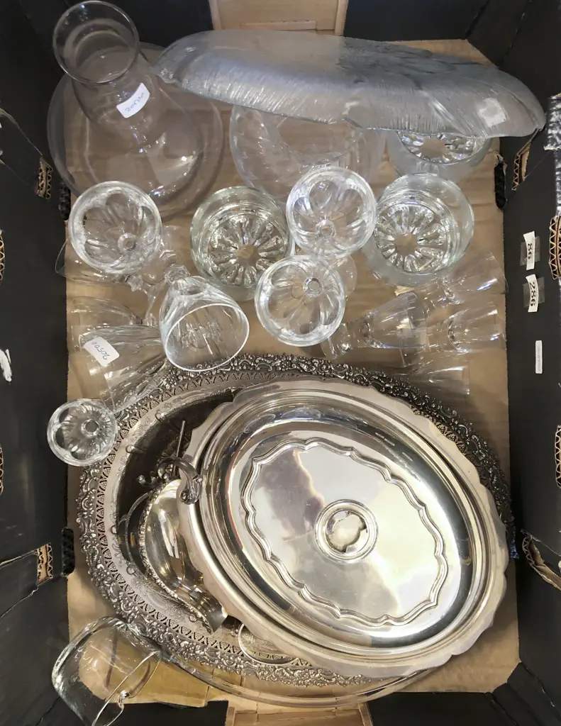 Box of Assorted Glassware and S/P Image 1++