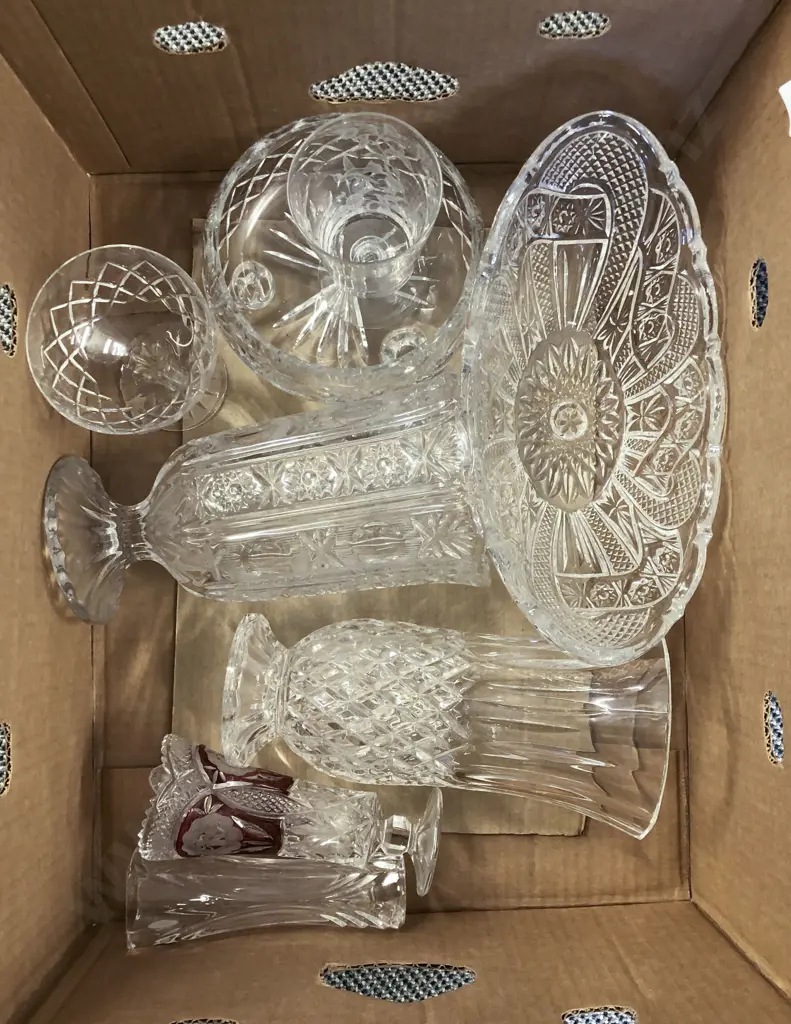 Box of Assorted Crystal Image 1++