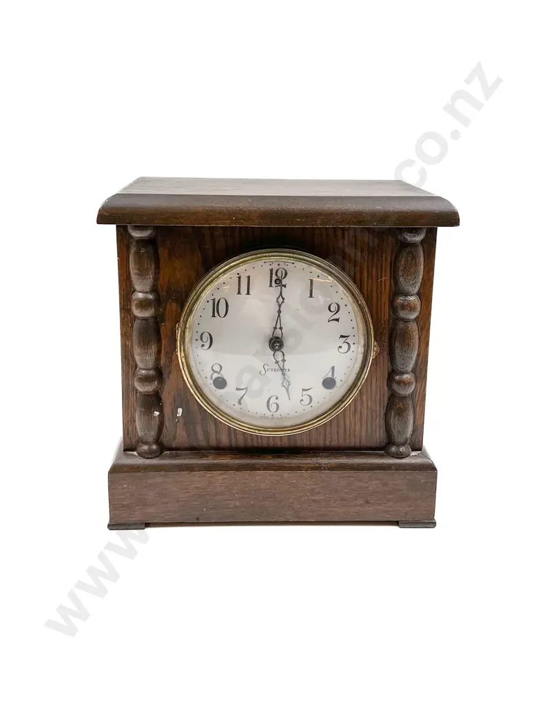 Oak Case Mantle Clock Image 1++