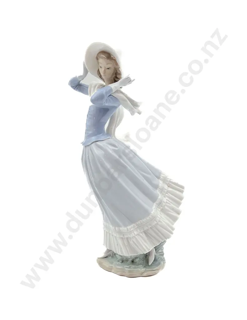 Large Lladro Figure of Windswept Lady Image 1++