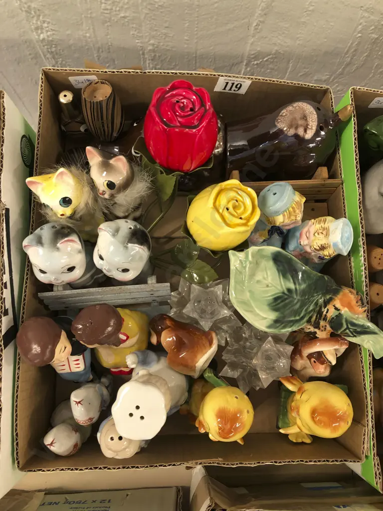 Small Box Quantity of Novelty Salt and Pepper Shakers Image 1++