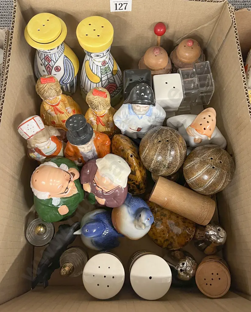 Box Quantity of Novelty Salt and Pepper Shakers Image 1++