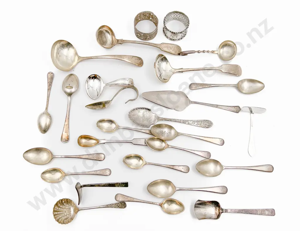 Small Quantity of Assorted Cutlery Together With Napkin Rings Image 1++