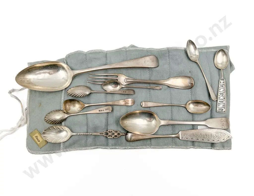 Quantity of Mostly S/S Cutlery Image 1++