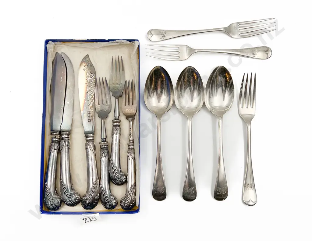 Small Quantity of Mostly S/S Cutlery Image 1++