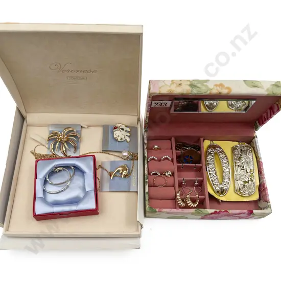 Quantity of Assorted Costume Jewellery Incl. Jewellery Box Etc.