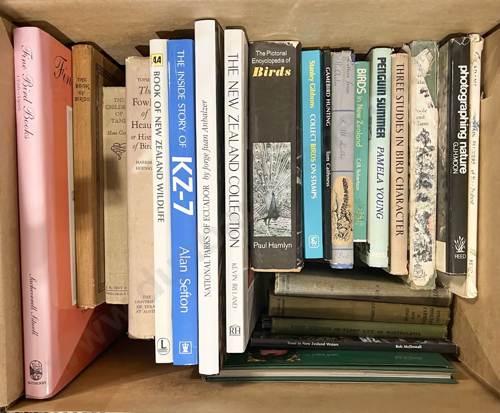 Box of Assorted Books Including NZ and Bird Reference Image 1++