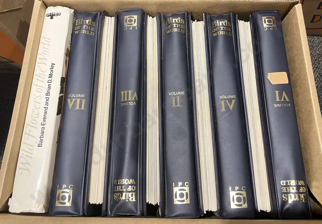 Box of Mostly Birds of The World Magazine Volumes Image 1++
