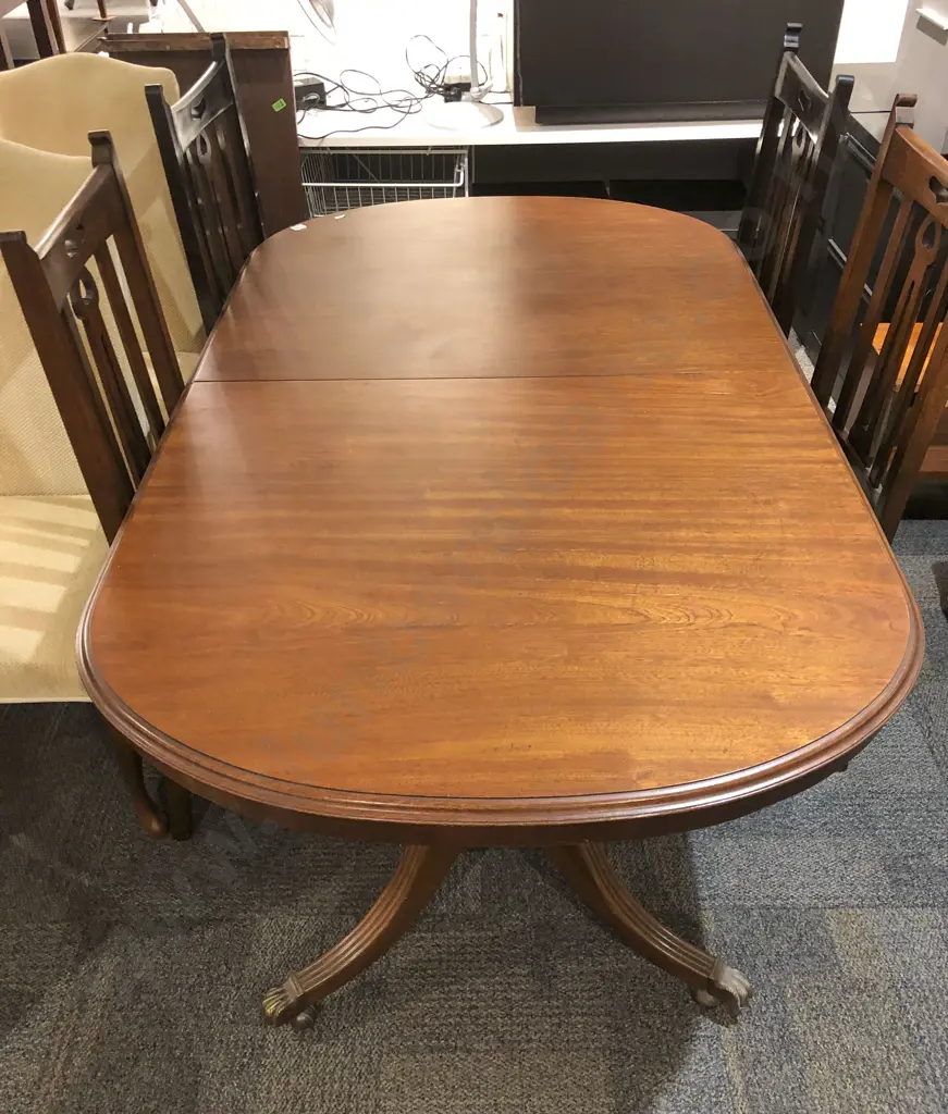 D End Extension Dining Table with Four Dining Chairs Image 1++
