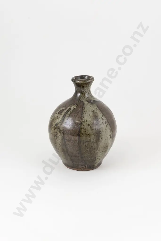 Mirek Smisek Vase Image 1++