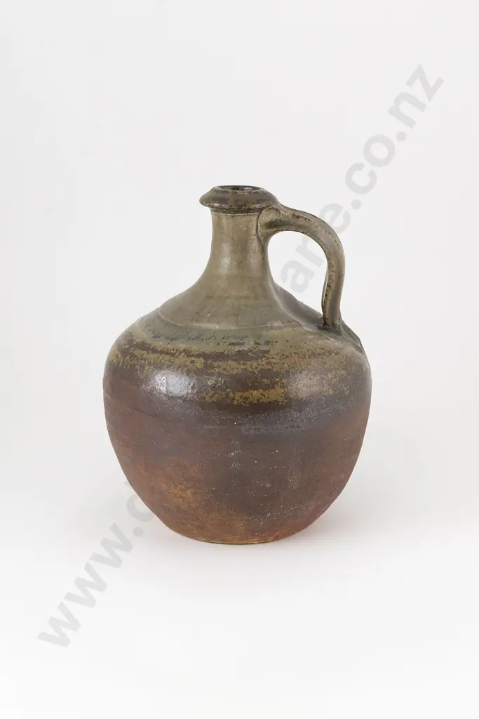 Andrew Van Der Putten Wine Flask Image 1++