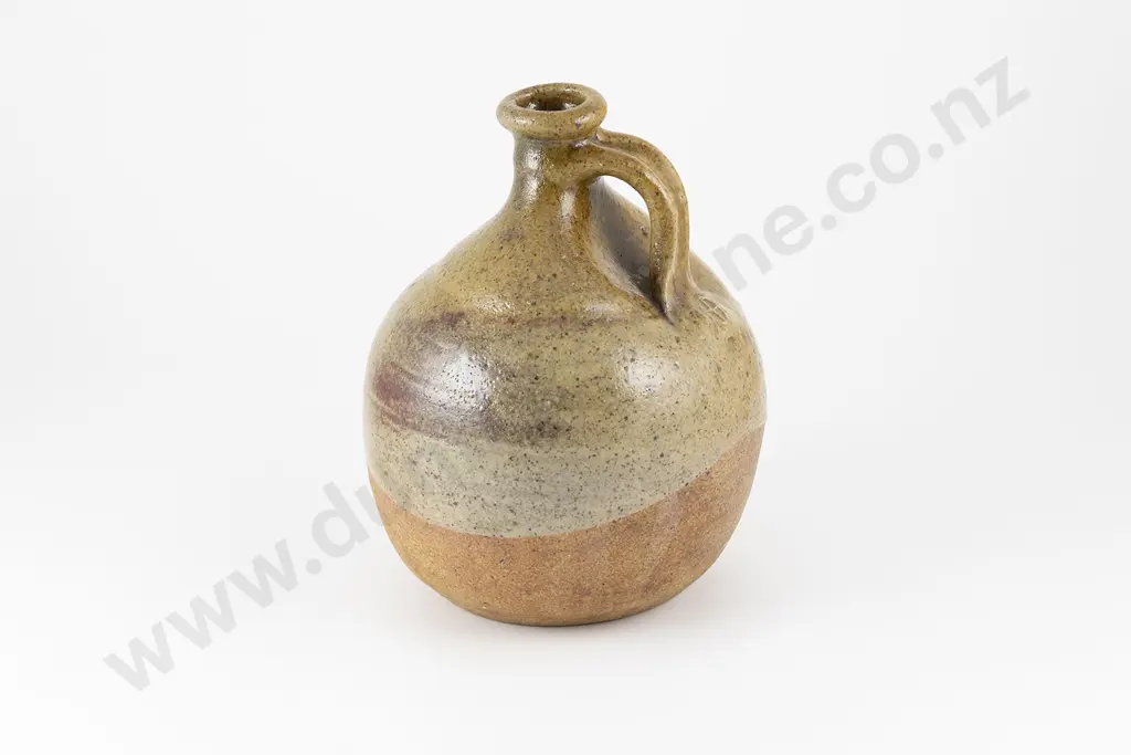 Andrew Van der Putten Bottle Image 1++