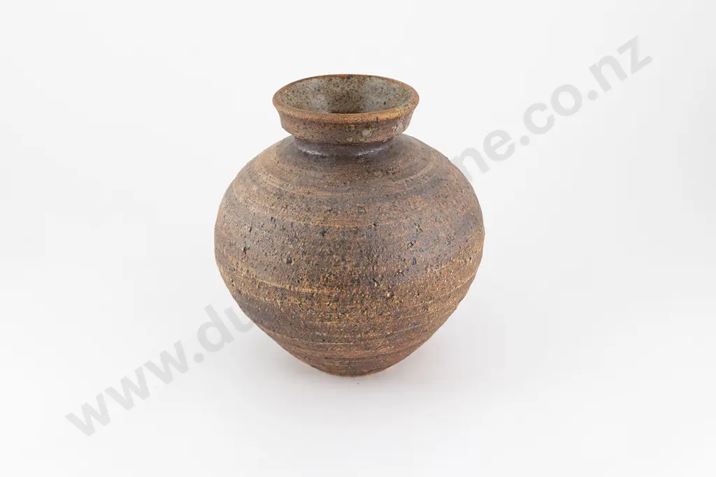 Len Castle Ovoid Vase Image 1++