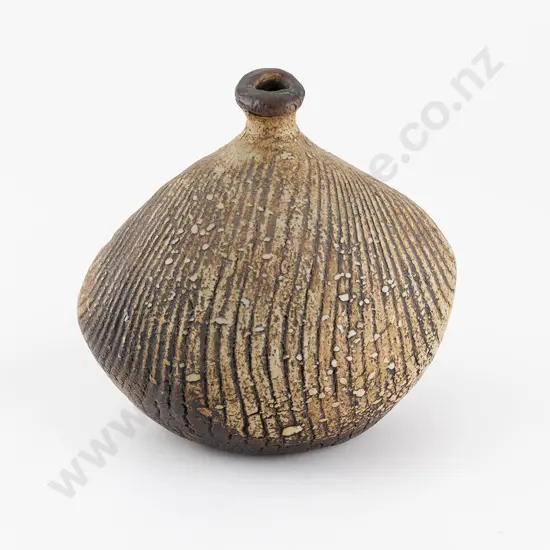 Len Castle Vase