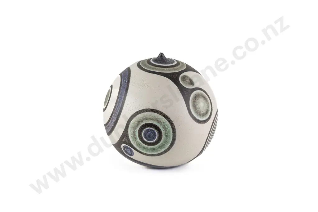 Anneke Borren Large Orb Image 1++